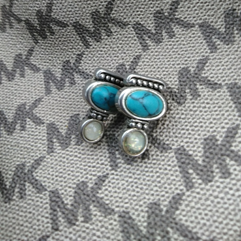 925 sterling mexican Turquoise earrings